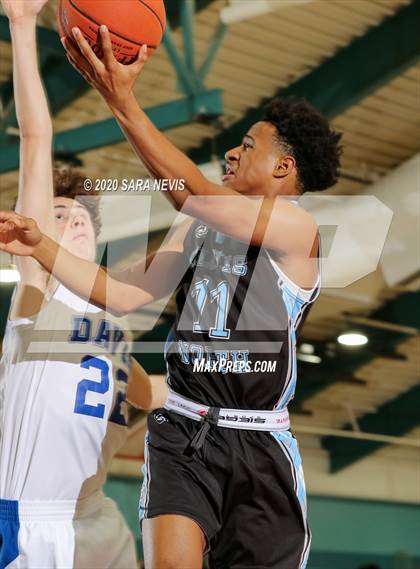 Thumbnail 2 in Davis vs. Clovis North photogallery.