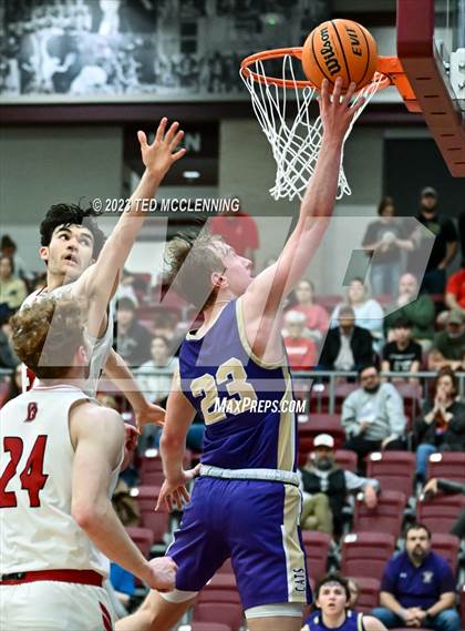 Thumbnail 2 in Dardanelle vs Berryville (AAA 4A- North Regional first round) photogallery.