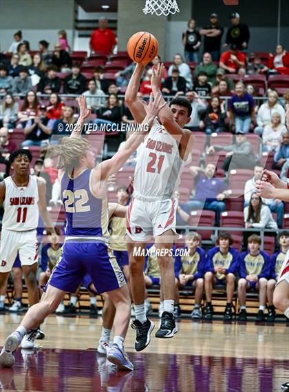 Thumbnail 1 in Dardanelle vs Berryville (AAA 4A- North Regional first round) photogallery.