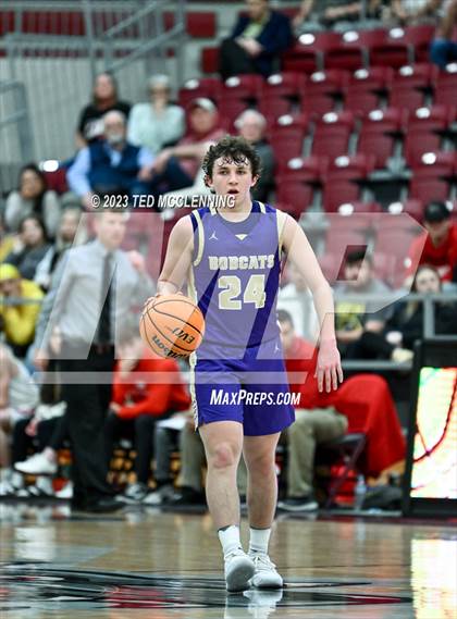 Thumbnail 2 in Dardanelle vs Berryville (AAA 4A- North Regional first round) photogallery.