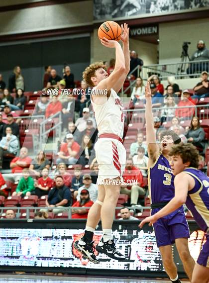 Thumbnail 2 in Dardanelle vs Berryville (AAA 4A- North Regional first round) photogallery.