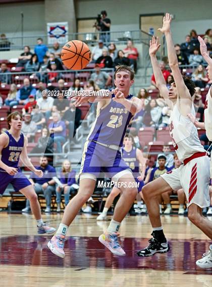 Thumbnail 2 in Dardanelle vs Berryville (AAA 4A- North Regional first round) photogallery.