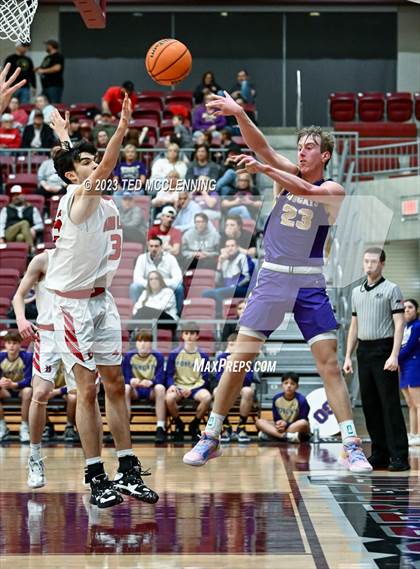Thumbnail 2 in Dardanelle vs Berryville (AAA 4A- North Regional first round) photogallery.