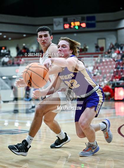 Thumbnail 1 in Dardanelle vs Berryville (AAA 4A- North Regional first round) photogallery.