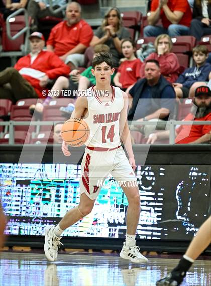 Thumbnail 1 in Dardanelle vs Berryville (AAA 4A- North Regional first round) photogallery.