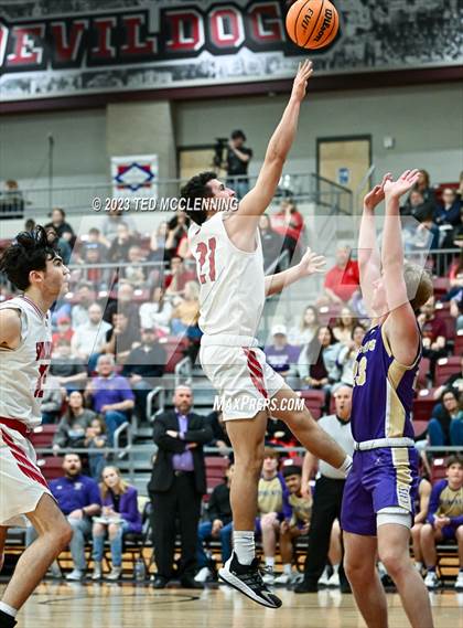 Thumbnail 3 in Dardanelle vs Berryville (AAA 4A- North Regional first round) photogallery.