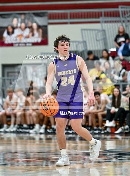 Thumbnail 3 in Dardanelle vs Berryville (AAA 4A- North Regional first round) photogallery.