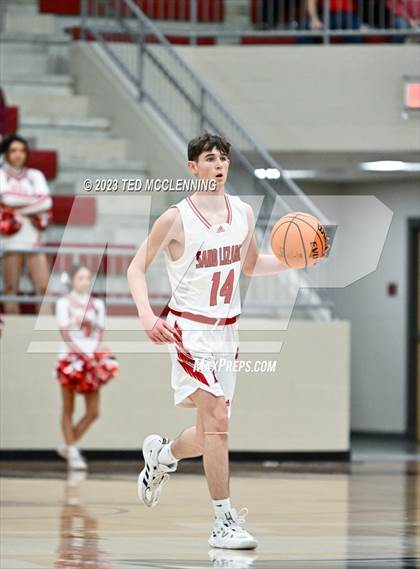 Thumbnail 2 in Dardanelle vs Berryville (AAA 4A- North Regional first round) photogallery.