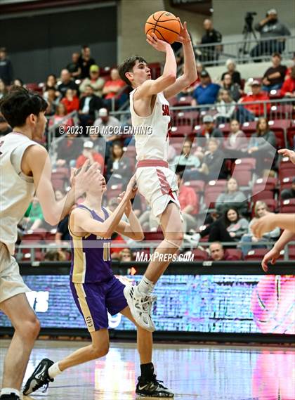 Thumbnail 2 in Dardanelle vs Berryville (AAA 4A- North Regional first round) photogallery.