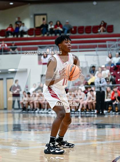 Thumbnail 3 in Dardanelle vs Berryville (AAA 4A- North Regional first round) photogallery.