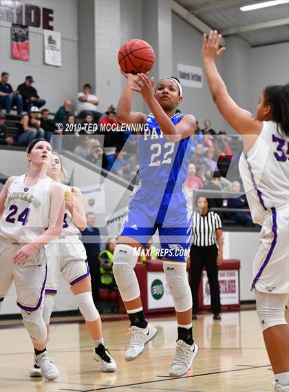 Thumbnail 3 in Central Arkansas Christian vs. Paris (AAA 3A Regional Playoff) photogallery.
