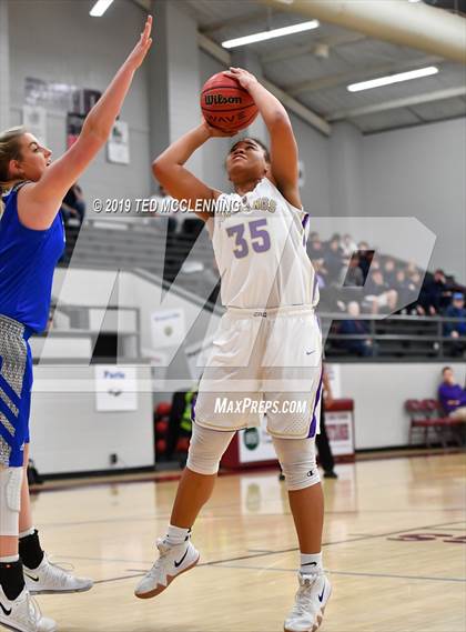 Thumbnail 3 in Central Arkansas Christian vs. Paris (AAA 3A Regional Playoff) photogallery.
