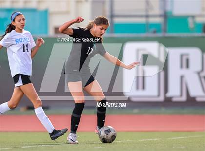 Thumbnail 2 in El Camino Real @ Granada Hills Charter photogallery.