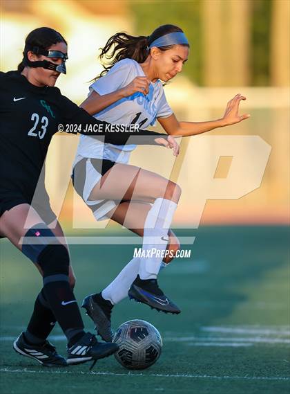 Thumbnail 1 in El Camino Real @ Granada Hills Charter photogallery.