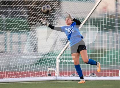 Thumbnail 2 in El Camino Real @ Granada Hills Charter photogallery.
