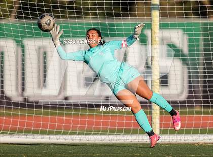 Thumbnail 1 in El Camino Real @ Granada Hills Charter photogallery.