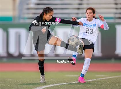 Thumbnail 2 in El Camino Real @ Granada Hills Charter photogallery.