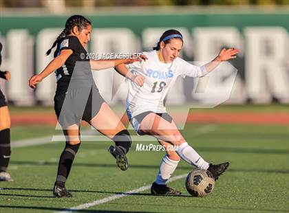 Thumbnail 1 in El Camino Real @ Granada Hills Charter photogallery.