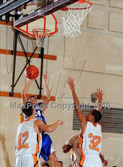 Thumbnail 3 in Harrisburg Christian vs. Antietam photogallery.
