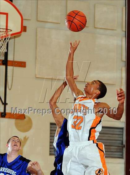 Thumbnail 2 in Harrisburg Christian vs. Antietam photogallery.
