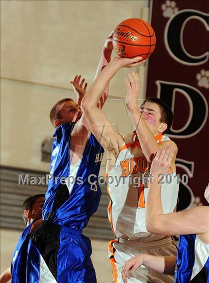 Thumbnail 2 in Harrisburg Christian vs. Antietam photogallery.