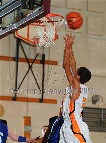 Thumbnail 1 in Harrisburg Christian vs. Antietam photogallery.