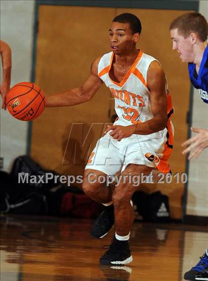 Thumbnail 1 in Harrisburg Christian vs. Antietam photogallery.