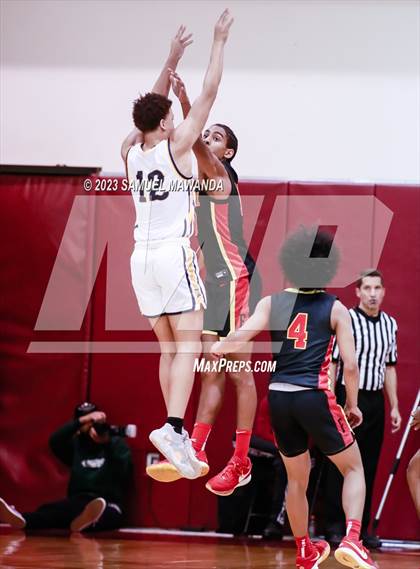 Thumbnail 2 in Fairfax vs Birmingham (CIF LACS Open Division Semifinal) photogallery.