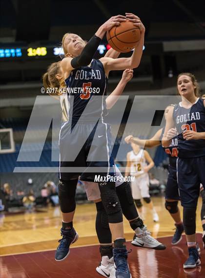 Thumbnail 2 in Canadian vs. Goliad (UIL 3A Semifinal) photogallery.