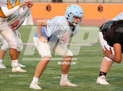 Thumbnail 1 in Hillsdale @ Woodside (Scrimmage) photogallery.