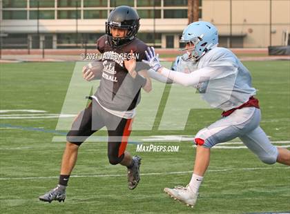 Thumbnail 3 in Hillsdale @ Woodside (Scrimmage) photogallery.