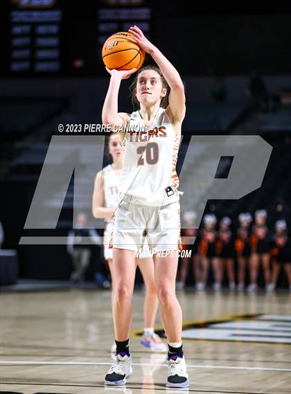 Thumbnail 2 in Carroll County vs. Brentsville District (VHSL Class 3 Final) photogallery.