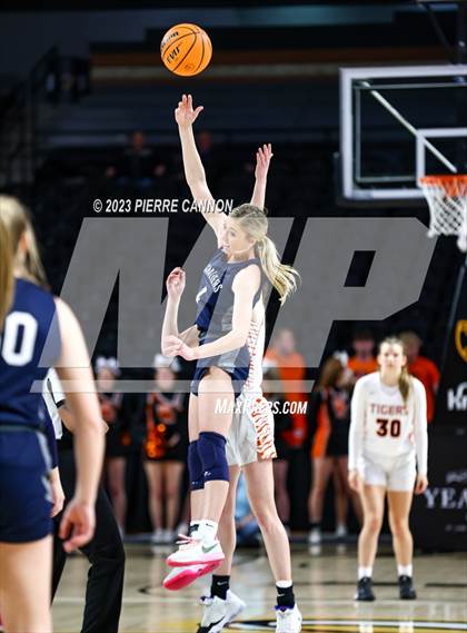Thumbnail 3 in Carroll County vs. Brentsville District (VHSL Class 3 Final) photogallery.