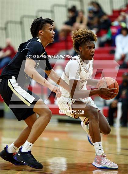Thumbnail 3 in Fossil Ridge vs Keller Central photogallery.