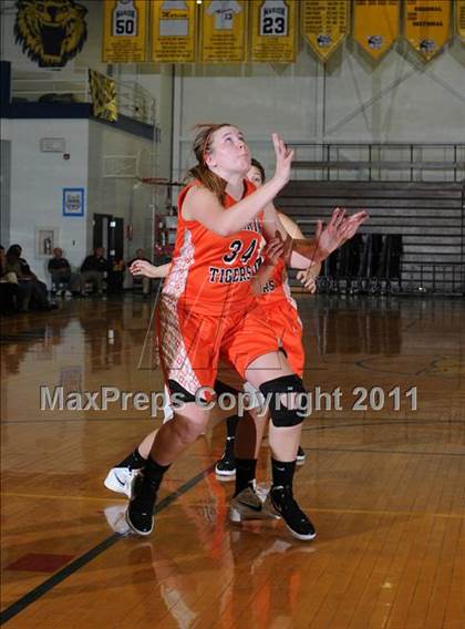 Thumbnail 3 in Benton vs Herrin (Marion Lady Wildcat Invitational) photogallery.