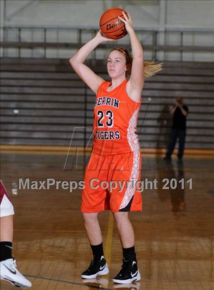 Thumbnail 2 in Benton vs Herrin (Marion Lady Wildcat Invitational) photogallery.