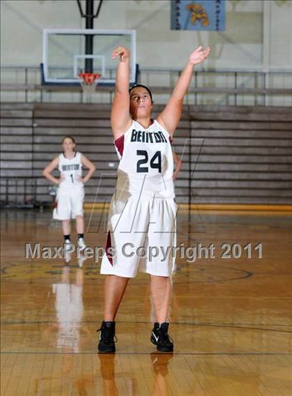 Thumbnail 3 in Benton vs Herrin (Marion Lady Wildcat Invitational) photogallery.