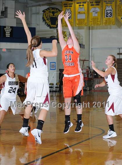 Thumbnail 3 in Benton vs Herrin (Marion Lady Wildcat Invitational) photogallery.