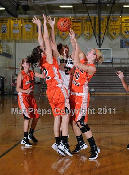 Thumbnail 3 in Benton vs Herrin (Marion Lady Wildcat Invitational) photogallery.