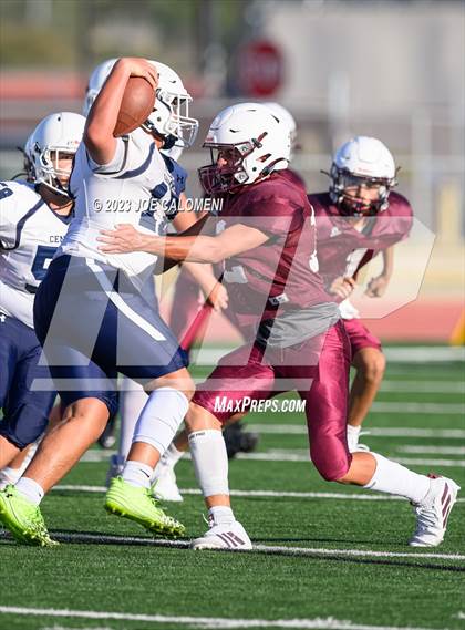 Thumbnail 2 in Central Catholic @ Davenport photogallery.