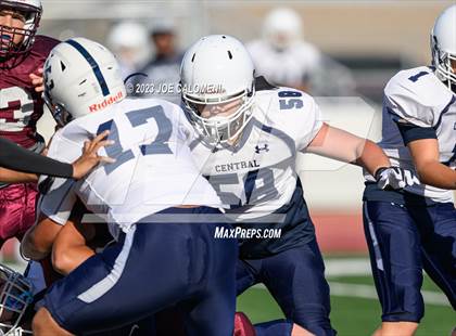 Thumbnail 1 in Central Catholic @ Davenport photogallery.