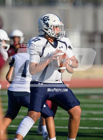 Thumbnail 3 in Central Catholic @ Davenport photogallery.