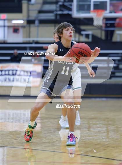 Thumbnail 3 in Birdville vs Guyer (Whataburger Tournament) photogallery.