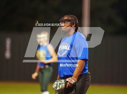 Thumbnail 2 in Allen @ Hebron photogallery.