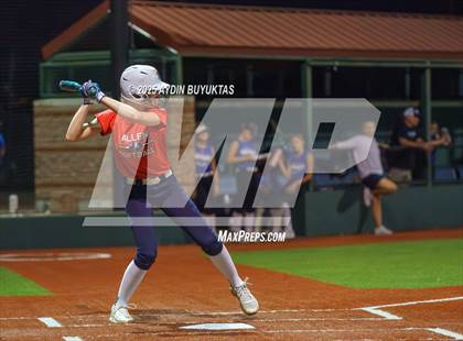 Thumbnail 2 in Allen @ Hebron photogallery.