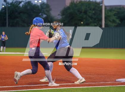 Thumbnail 1 in Allen @ Hebron photogallery.
