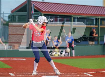 Thumbnail 1 in Allen @ Hebron photogallery.