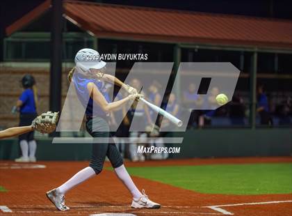 Thumbnail 1 in Allen @ Hebron photogallery.