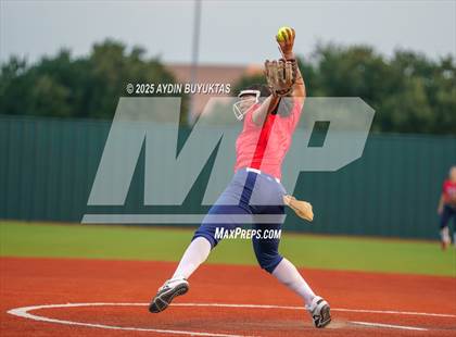 Thumbnail 2 in Allen @ Hebron photogallery.
