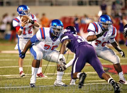 Thumbnail 2 in Fayetteville vs. Memphis University photogallery.